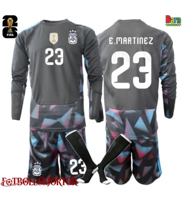 Argentina Emiliano Martinez #23 Målvakt Hemmakläder Barn VM 2026 Långärmad (+ Korta byxor)
